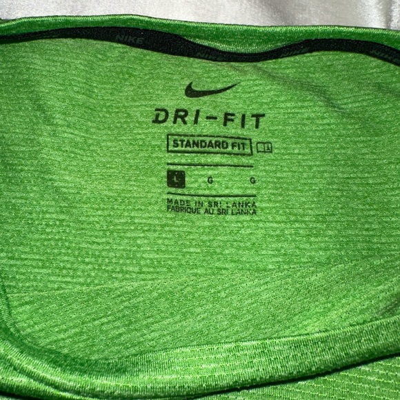 Nike Green Dri-FIT T-Shirt - Picture 2 of 2